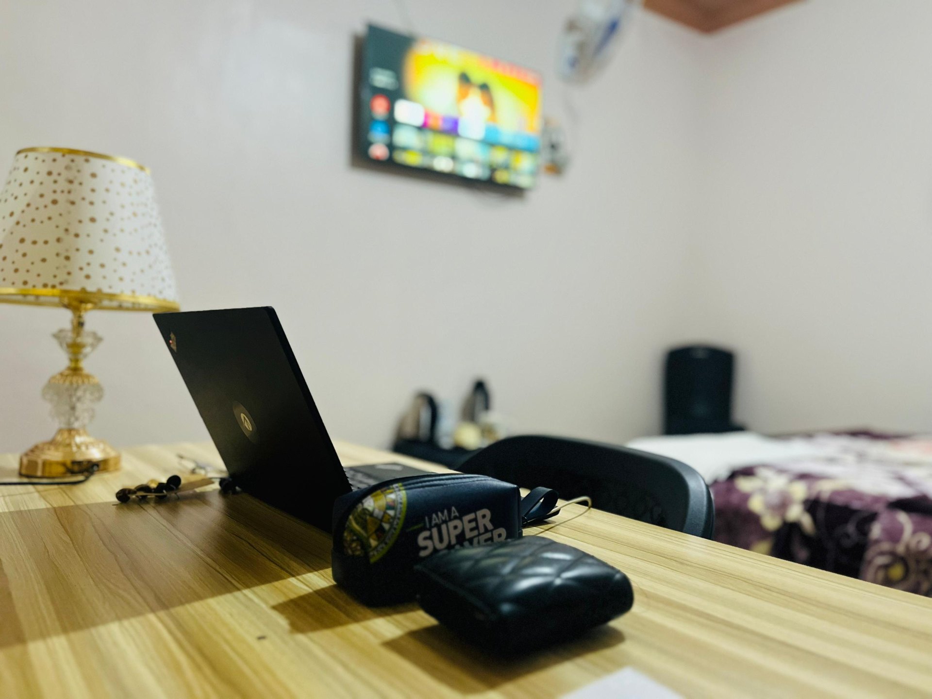 Work desk